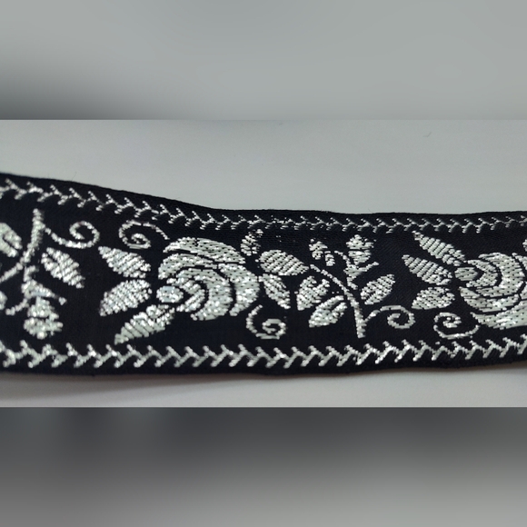 Vintage Japanese Black Silver Rose Jacquard Ribbon 1.25 Luxury Trim Two (2) Yard - Picture 3 of 5